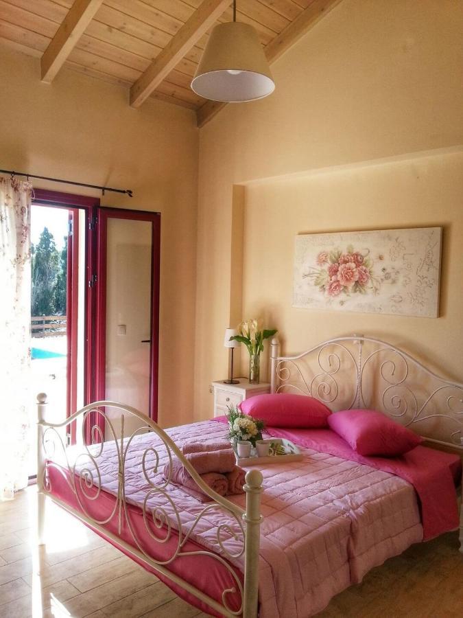 Villa Cottage Kantrillies Fokata Esterno foto