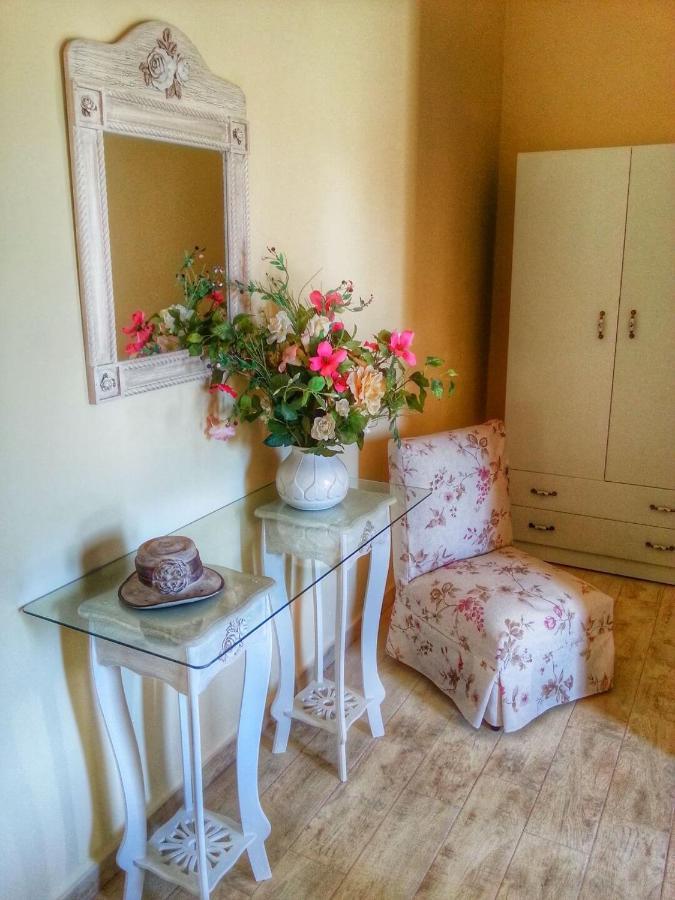 Villa Cottage Kantrillies Fokata Esterno foto