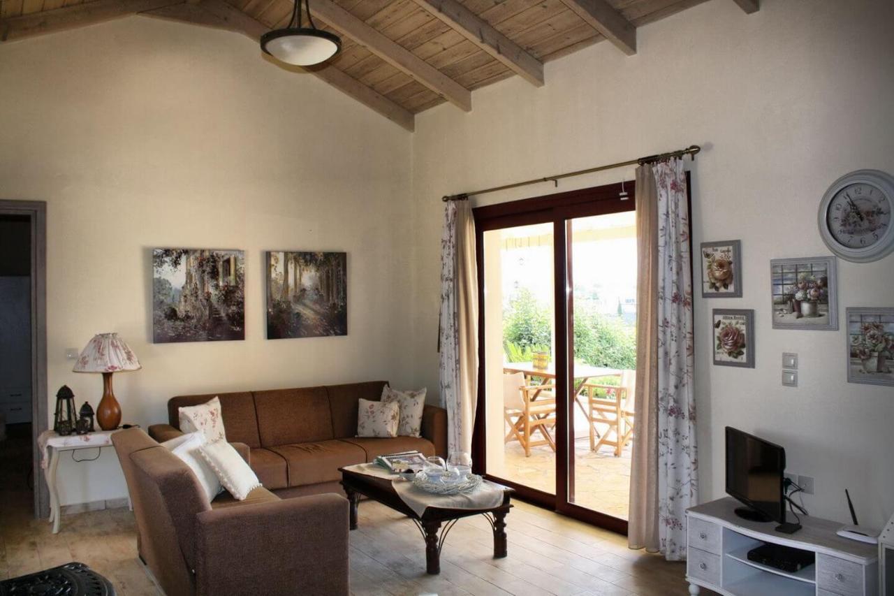 Villa Cottage Kantrillies Fokata Esterno foto